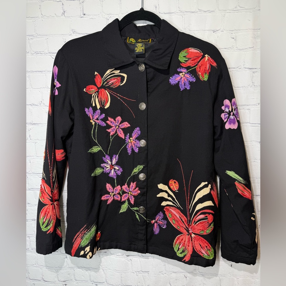 Mirasol vintage style black embroidered button close jacket size medium